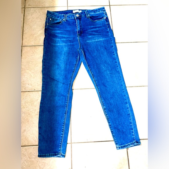 2 Pair Indigo Rein Jeans size 15 in excellent condition.Very Stretchy!$10 final - Picture 3 of 7